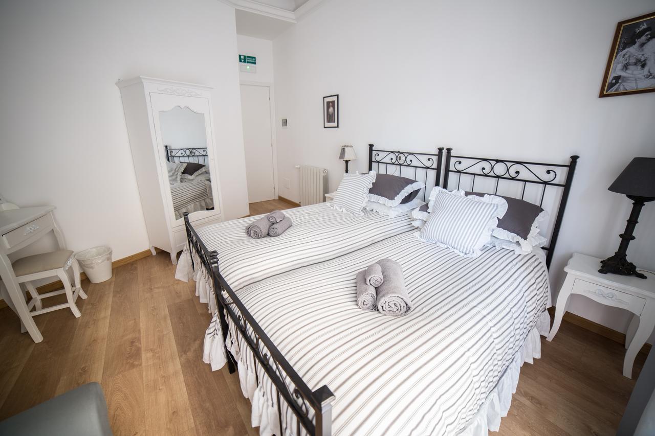 La Piazzetta Delle Regine Bed and breakfast Roma