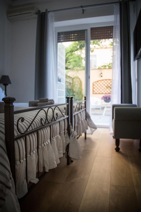 Bed and breakfast La Piazzetta Delle Regine 2*